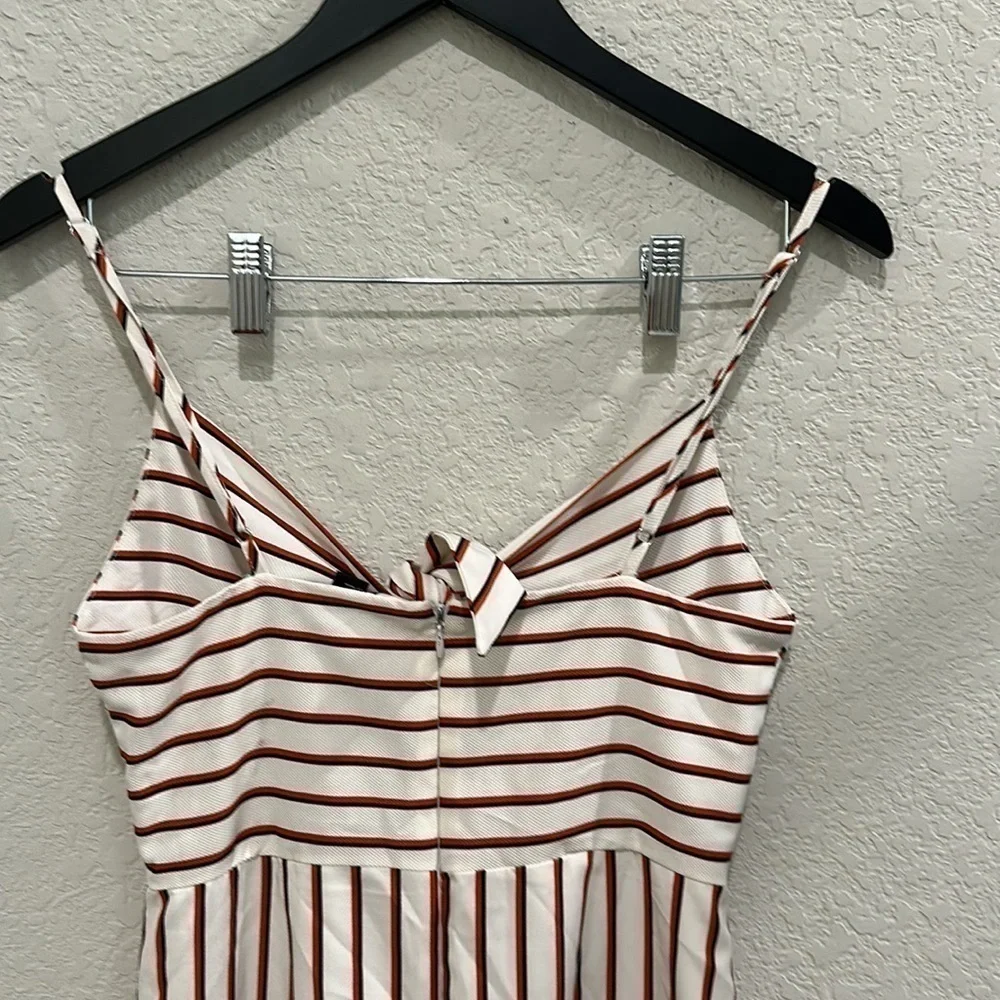 Forever 21 romper size S - Picture 5 of 5